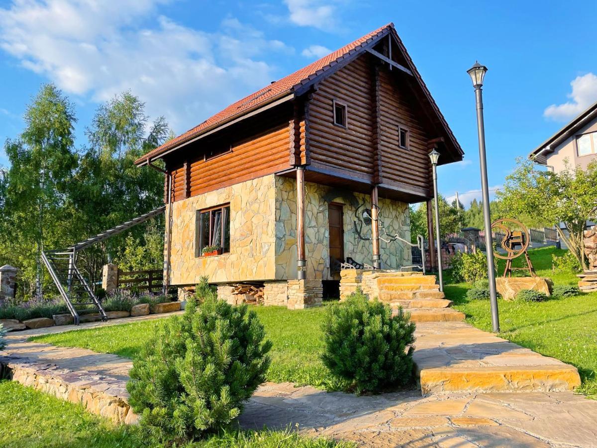 Villa Zoryany Dvir Skhidnytsia Esterno foto