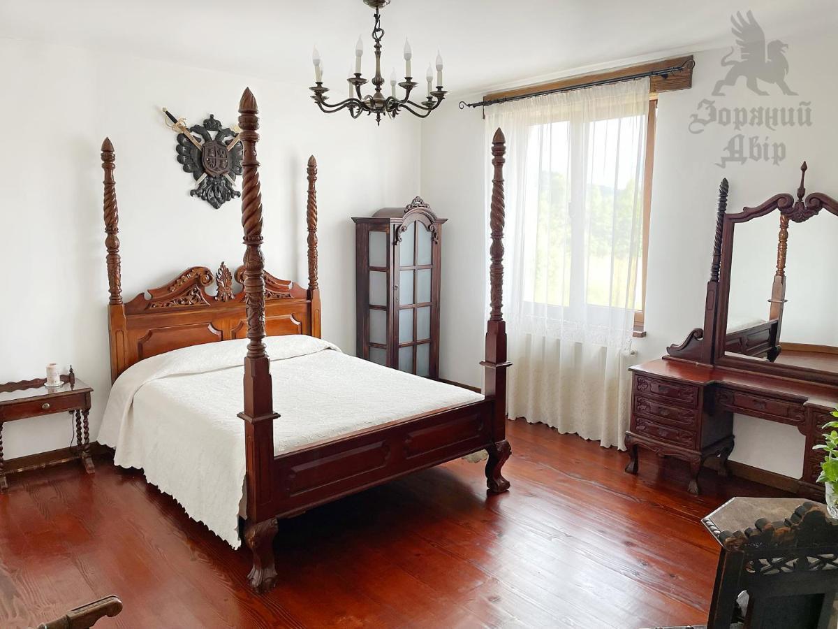 Villa Zoryany Dvir Skhidnytsia Esterno foto