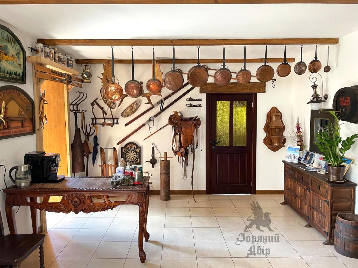 Villa Zoryany Dvir Skhidnytsia Esterno foto